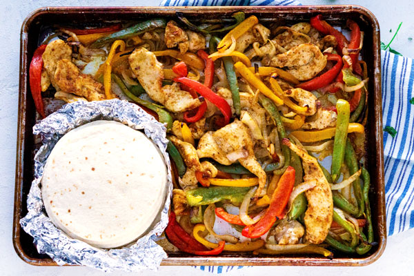 Easy Sheet Pan Chicken Fajitas 